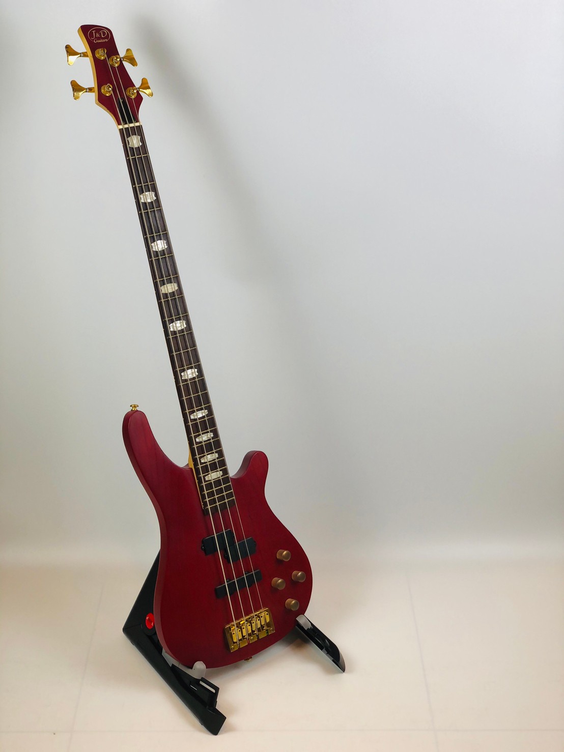 J&D 300-4